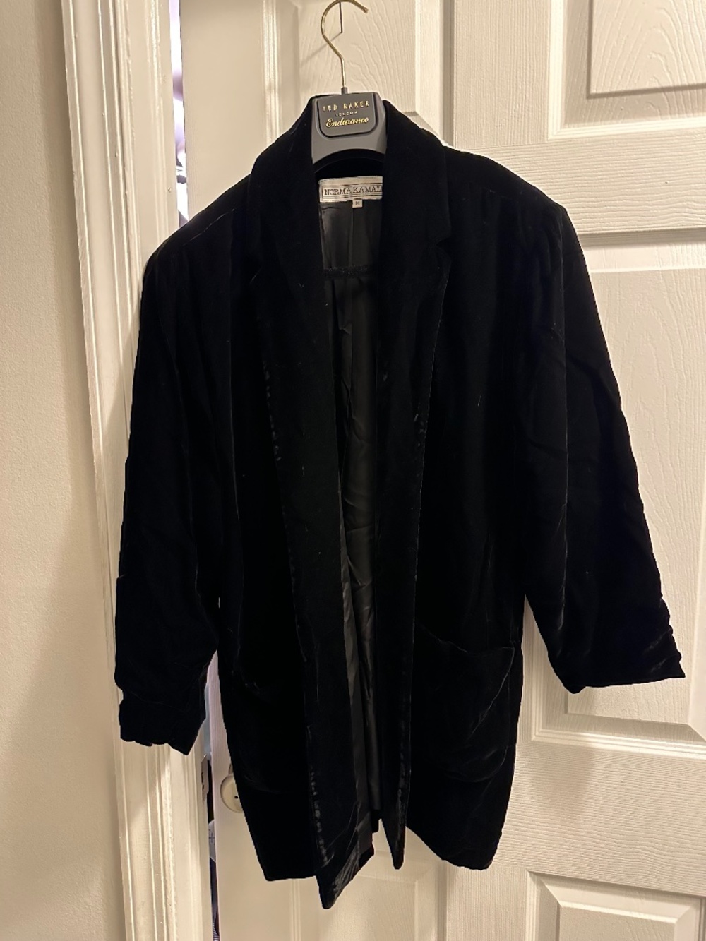 Norma kamali Black velvet elegant blazer